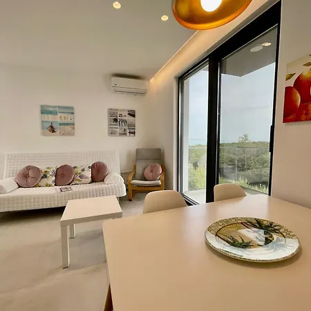 Lovely Sea-view Apartament